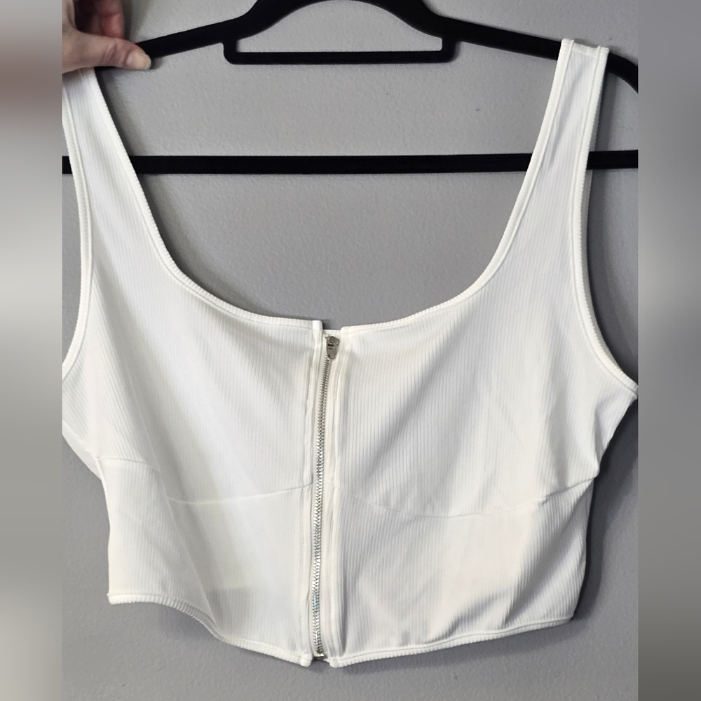 Women's Shein SXY White Zipper Crop Tank Top